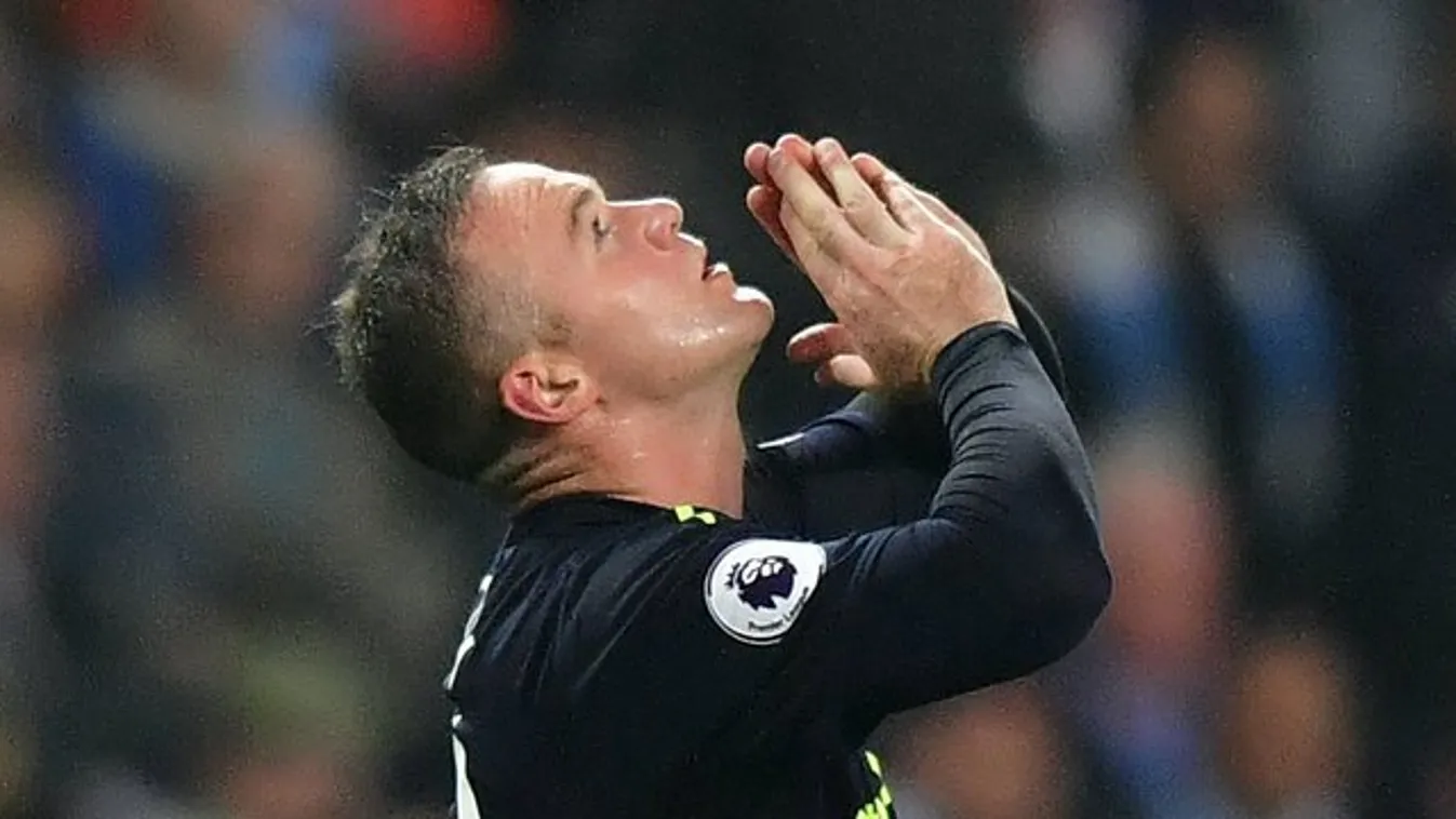 Melltartó nélkül grasszált Rooney volt nője