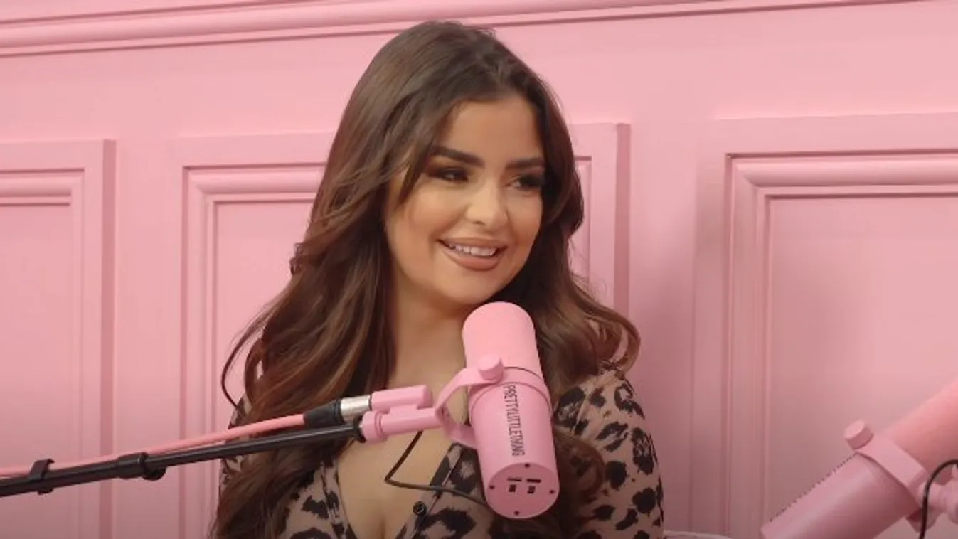 Betekintést engedett mellei közé Demi Rose - 18+ fotó