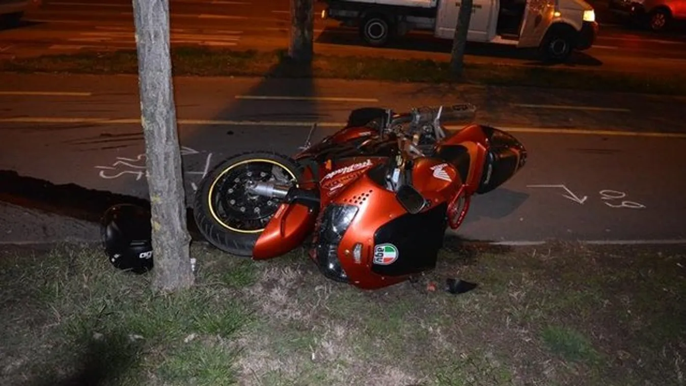 Súlyos motoros baleset történt Debrecenben - fotók