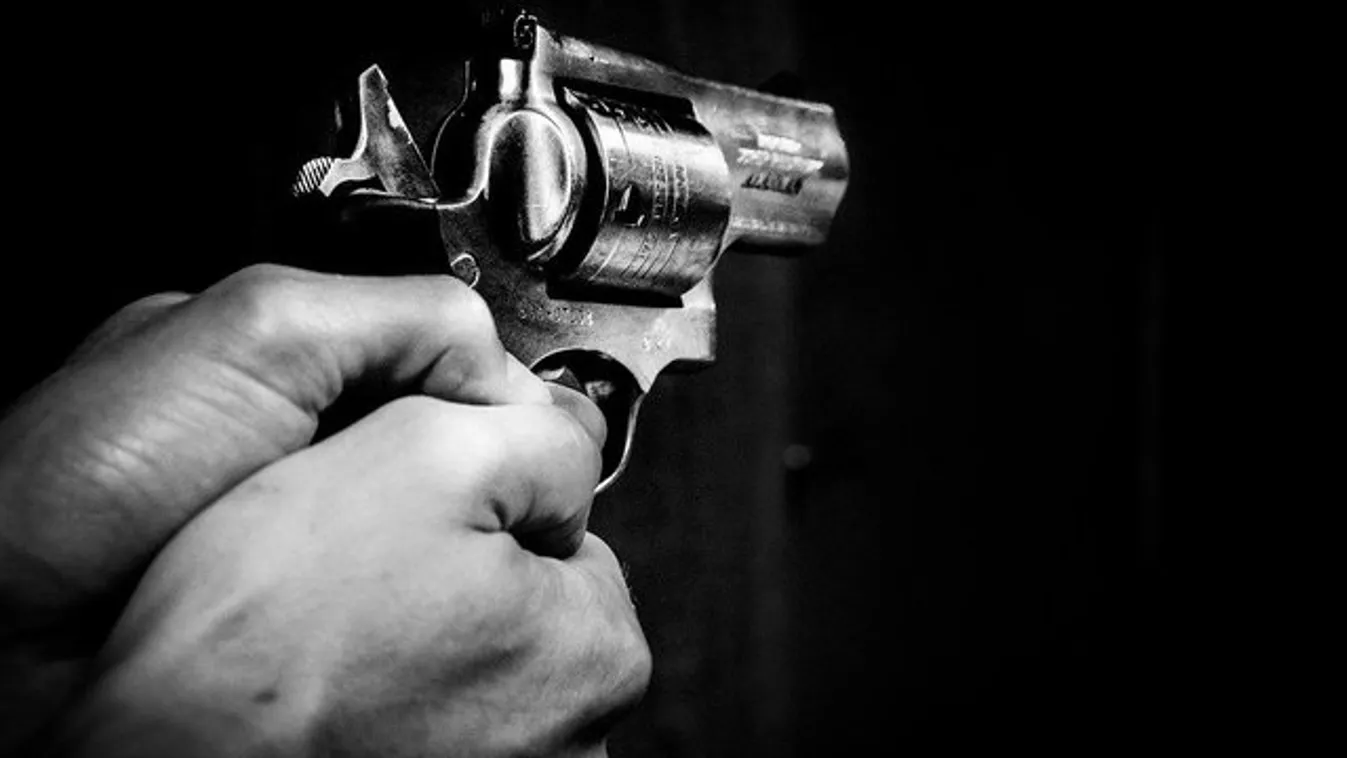 Szolgálat közben lőtte fejbe magát egy eperjesi rendőr