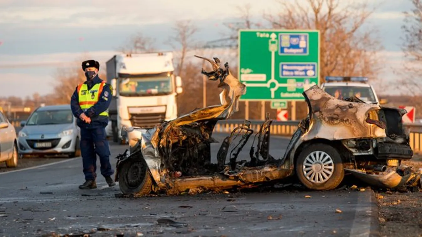 Kiderült: Két gyerek és szüleik haltak meg a győri horrorbalesteben