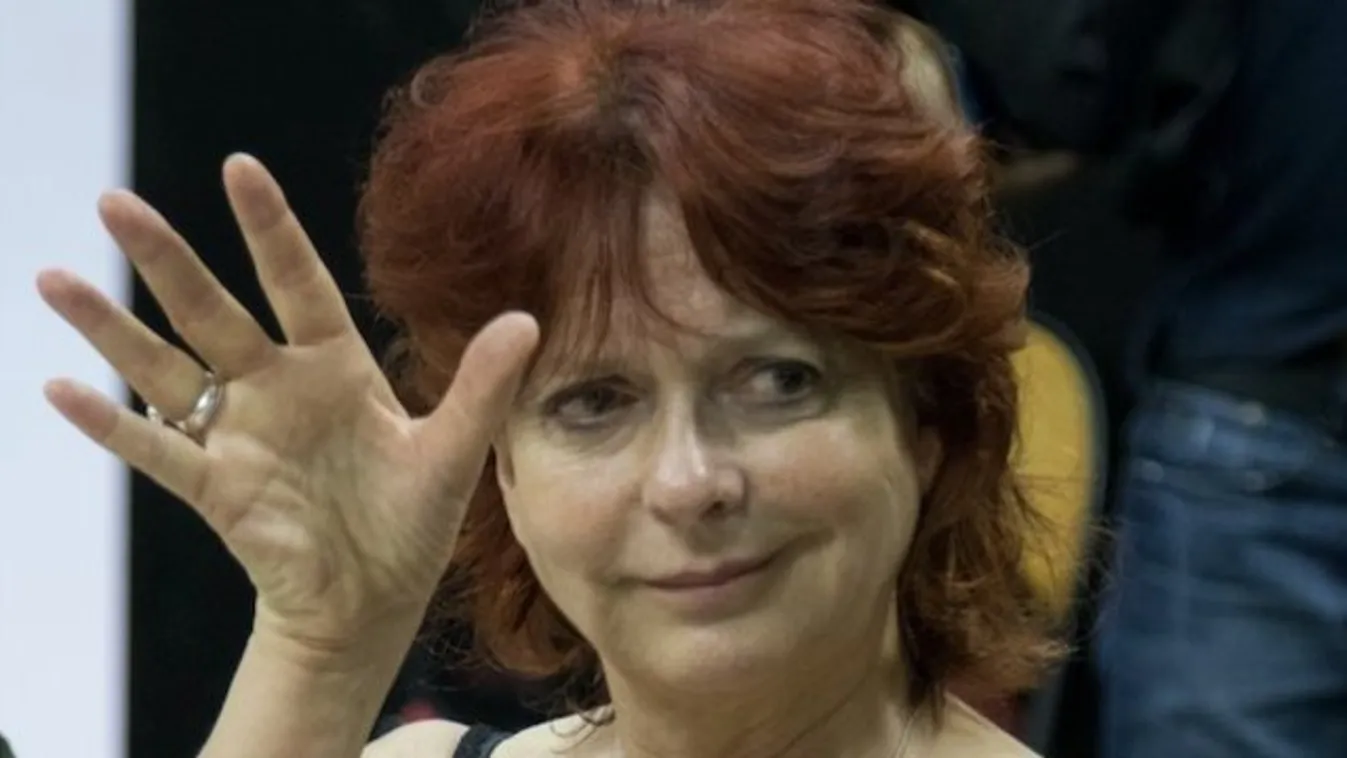Menekült a Vígszínházból Hernádi Judit