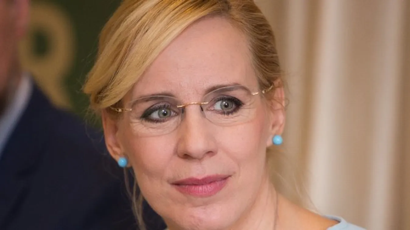 Cisztát találtak Pataki Zita méhében