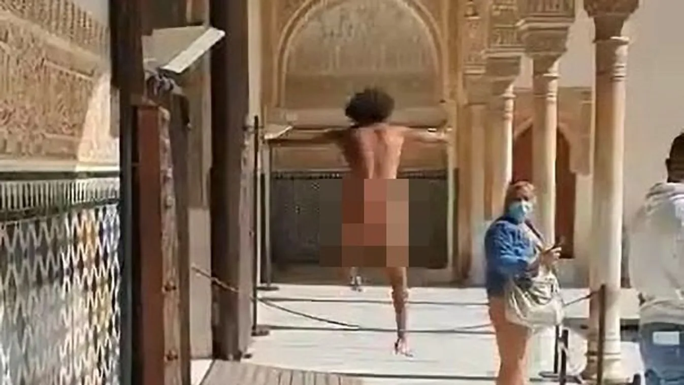 Bizarr képsorok – Fényes nappal, anyaszült meztelenül szaladgált egy férfi egy műemléknél – 18+ videó