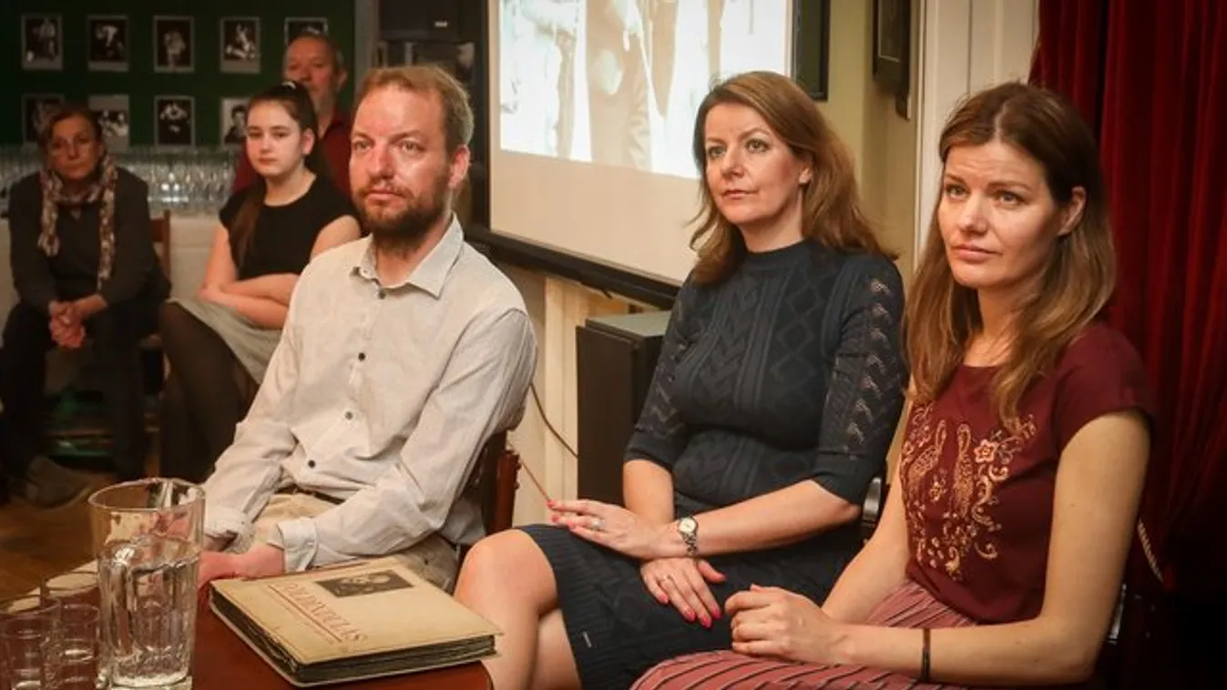 Tűzijátékkal ugratta unokáit Páger Antal