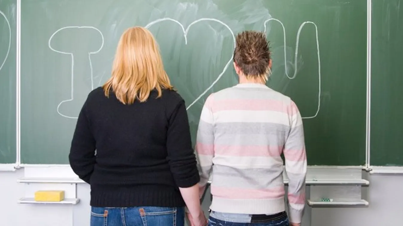 Diákjának szül a szegedi tanárnő – vizsgálat indult az ügyben