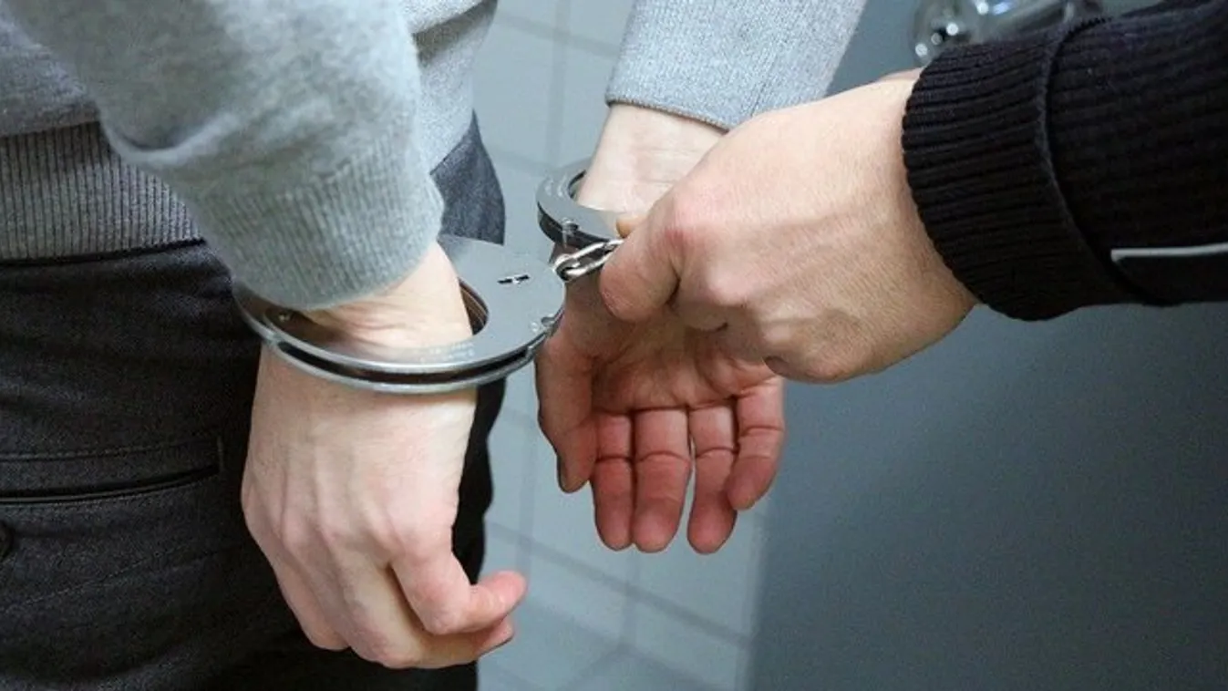 Akár egy maffiafilmben: egy mexikói város összes rendőrét őrizetbe vették