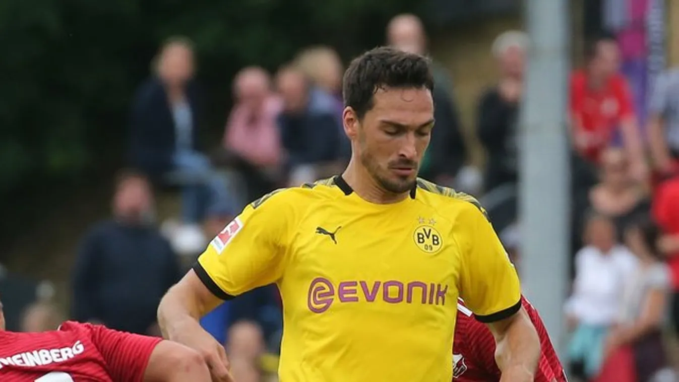Hummels becsinált a két érkező franciától