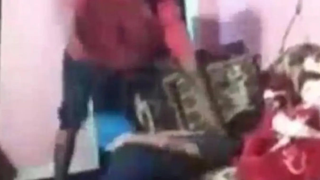 Büntetésből elverte egy övvel, majd kopaszra borotválta a lánya fejét, mert letöltötte a Snapchatet – videó