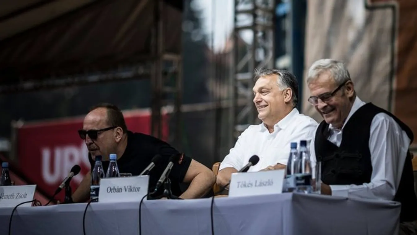 Orbán Tusnádfürdőn: Minden országnak joga a határok és a keresztény kultúra védelme