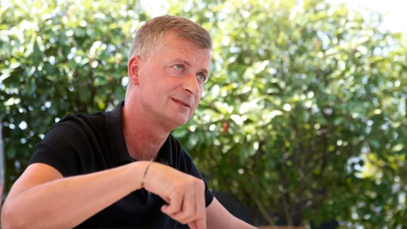 Titkok az első 10 évről! Kubatov Gábor könyvet írt a Fradiról