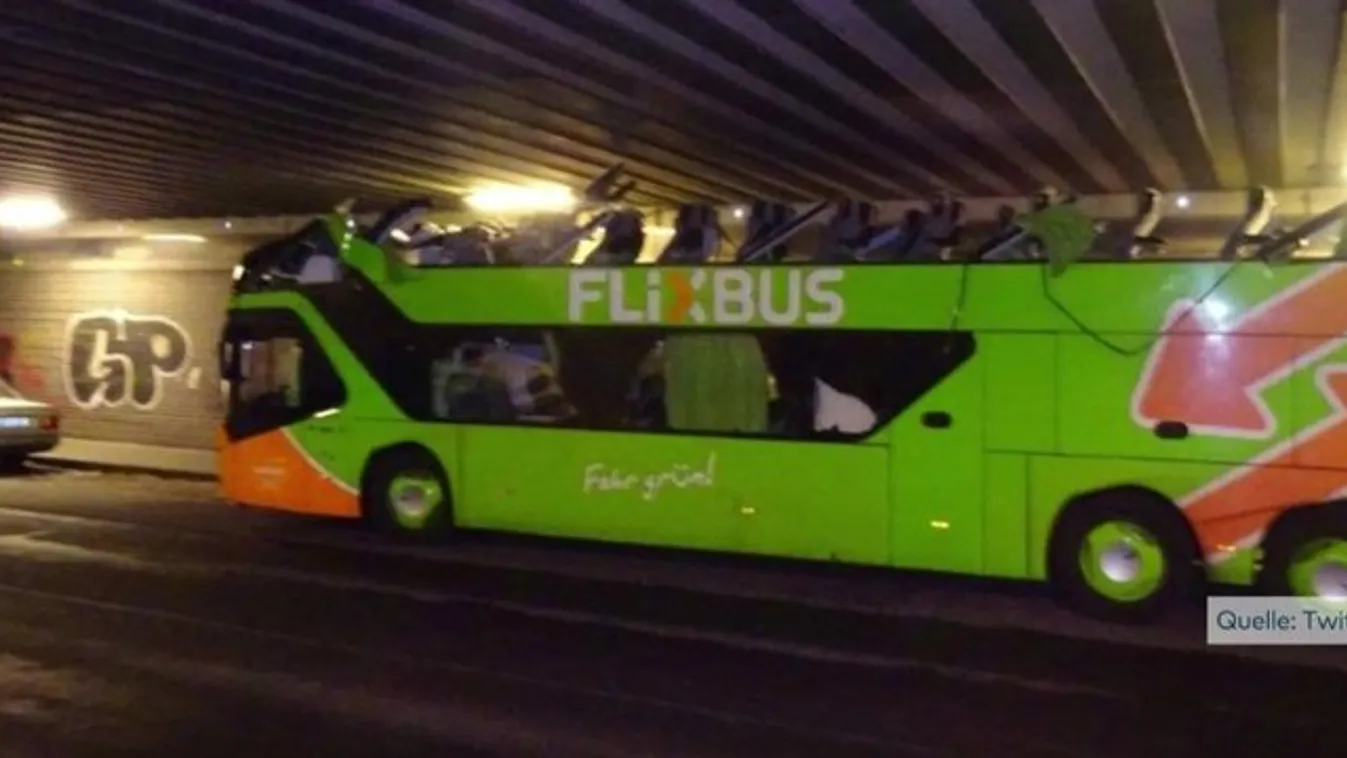 Teljesen ledarálta buszának emeletét a sofőr, nagy szerencséje volt – videó