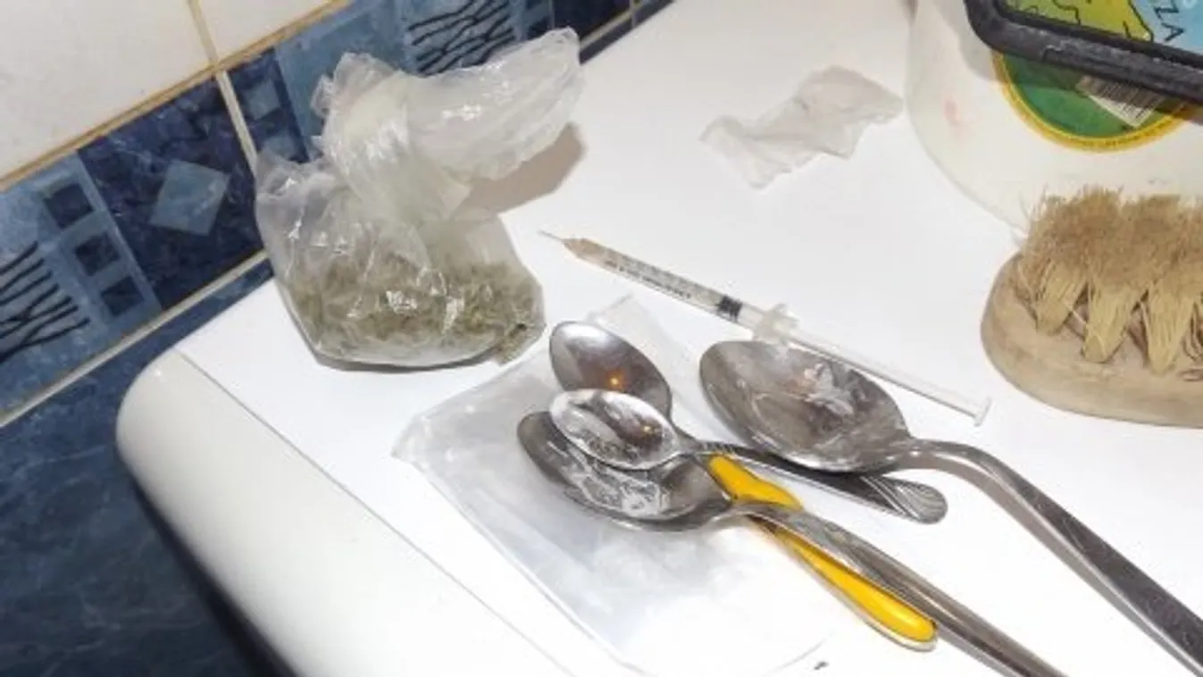 Herbált és speedet árult lakásán a budapesti férfi