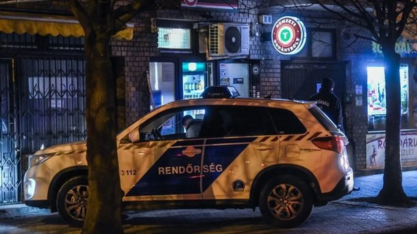 Késsel és bárddal támadtak dohányboltra Szegeden