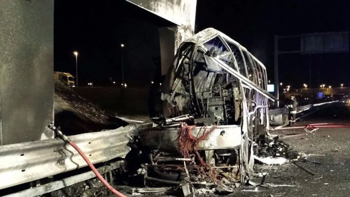 Olasz rendőrség: emberi tévedés okozta a veronai buszbalesetet