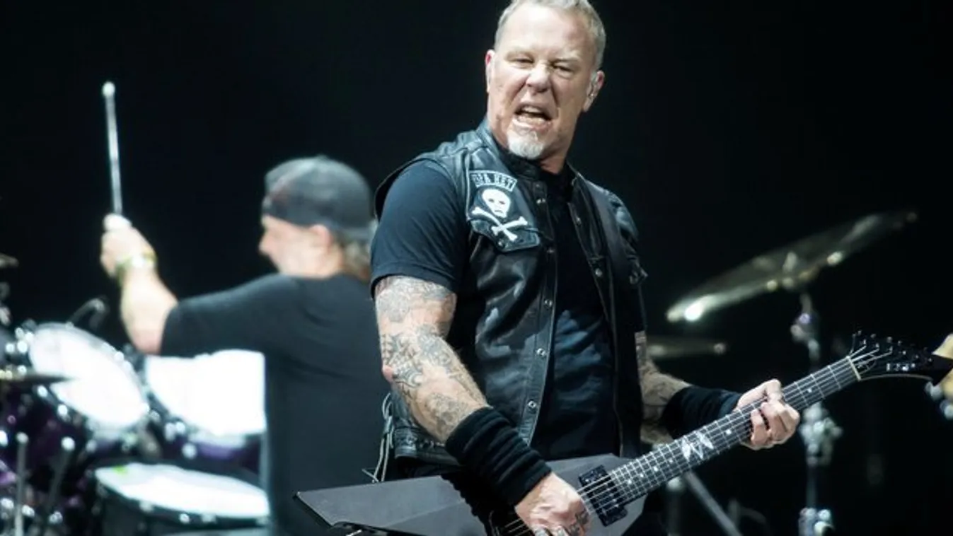 Elvonóra ment az énekes, lemondta a turnéját a Metallica