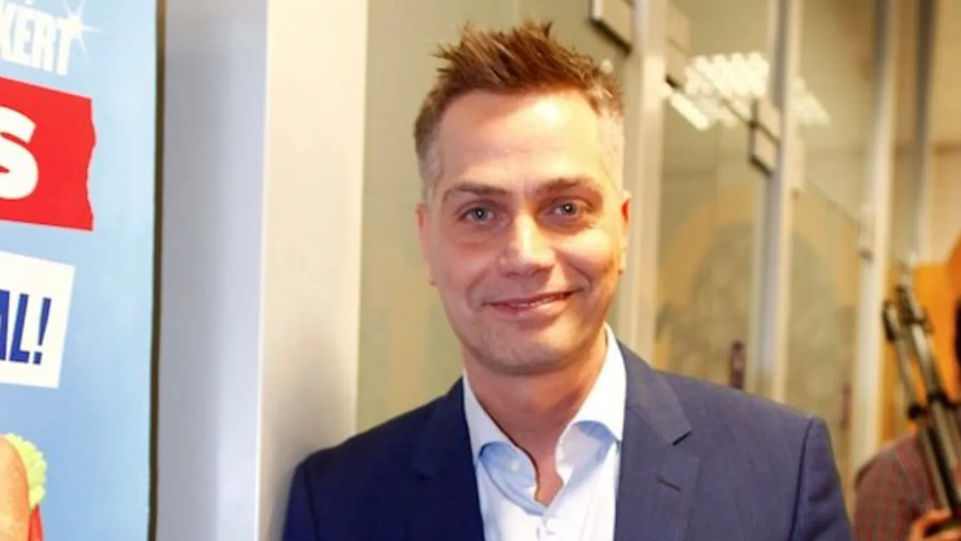 Hétgyermekes anyával költözik össze Harsányi Levente