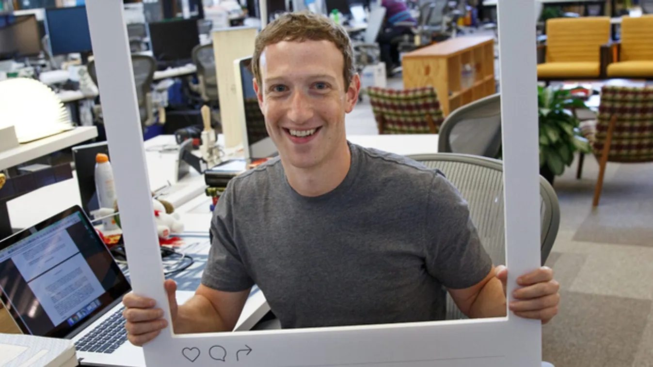 A Facebook-vezér is fél, hogy megfigyelik