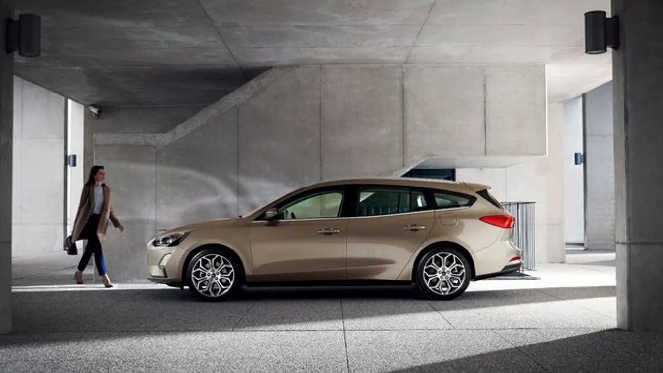 Bors-autó: Önállóan araszol a dugóban az új Ford Focus
