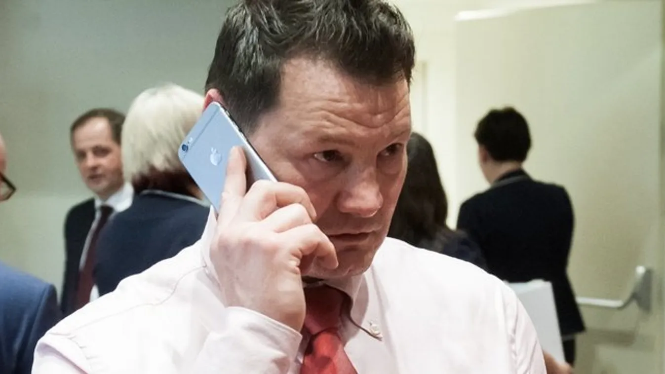 Erdei gyűjti az iratokat az ügyészség számára