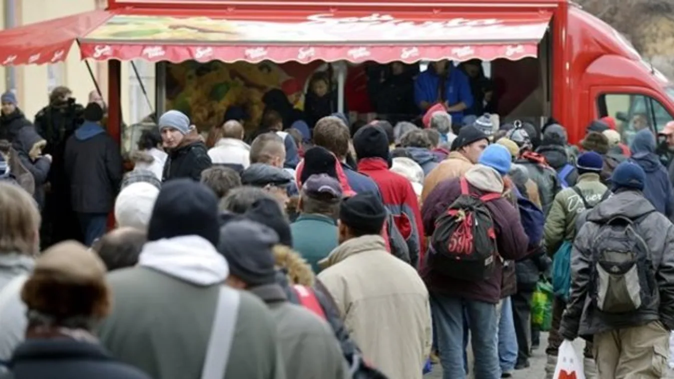 Döbbenet: a szegények ebédjéből gazdagodott meg a szegedi nő