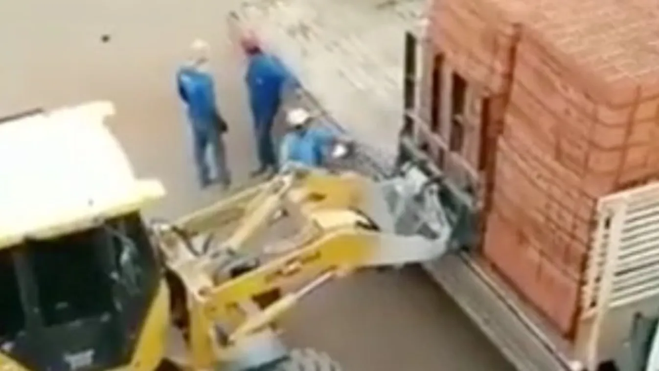 Ha van módszer, ahogy nem szabad lepakolni egy teherautót, akkor ez az! videó