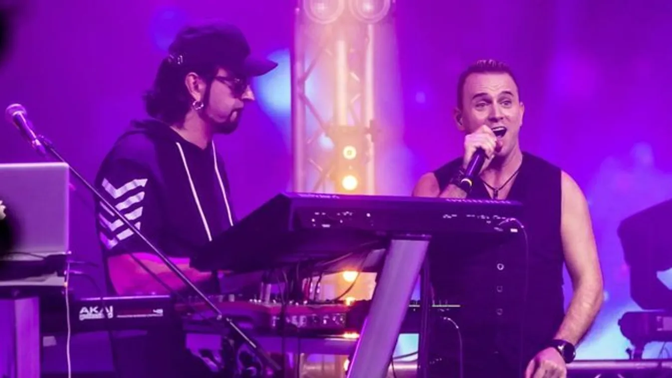 25 éves rajongói levelekre bukkant a Kozmix – videó