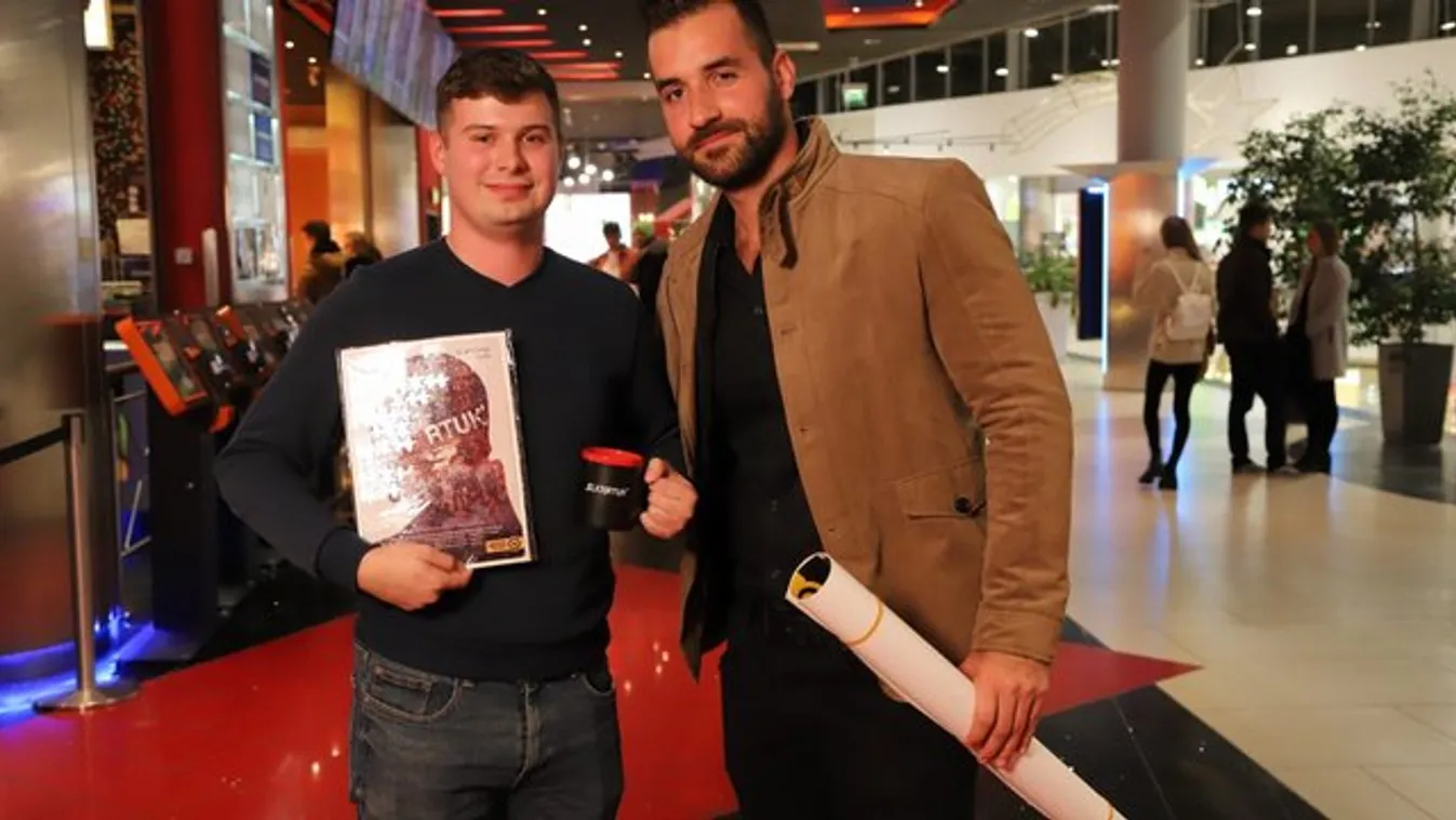 Hihetetlen szerencse érte az Elk*rtuk nézőjét a moziban