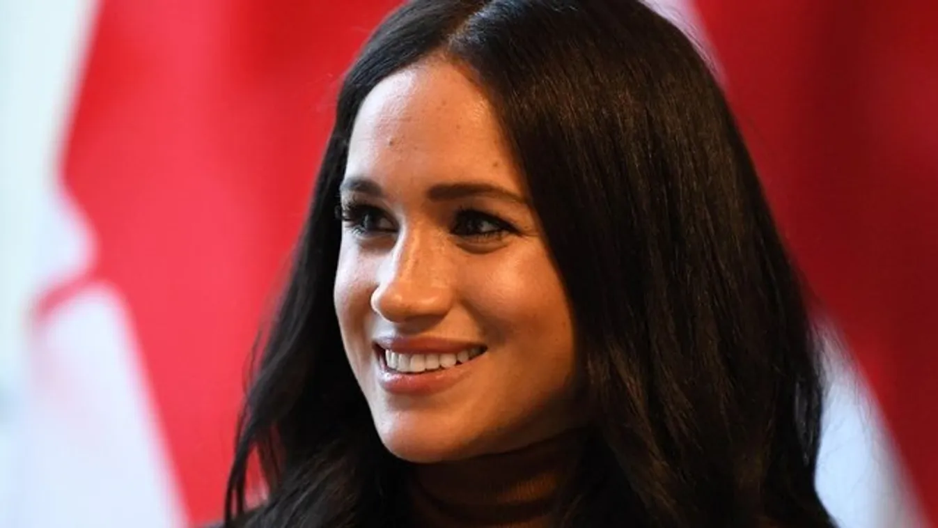 Aggódnak a netezők: Meghan Markle mindjárt elejti a kis Archie-t - fotó