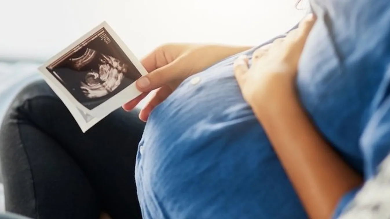 11 hetes terhesen kellett döntenie a kismamának: vagy anya nélkül nőnek fel gyermekei, vagy elveteti magzatát