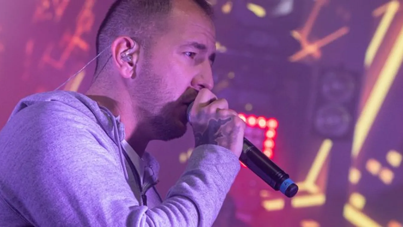 Curtis elárulta, szerinte mi ér többet bármilyen pszichiáternél – fotó