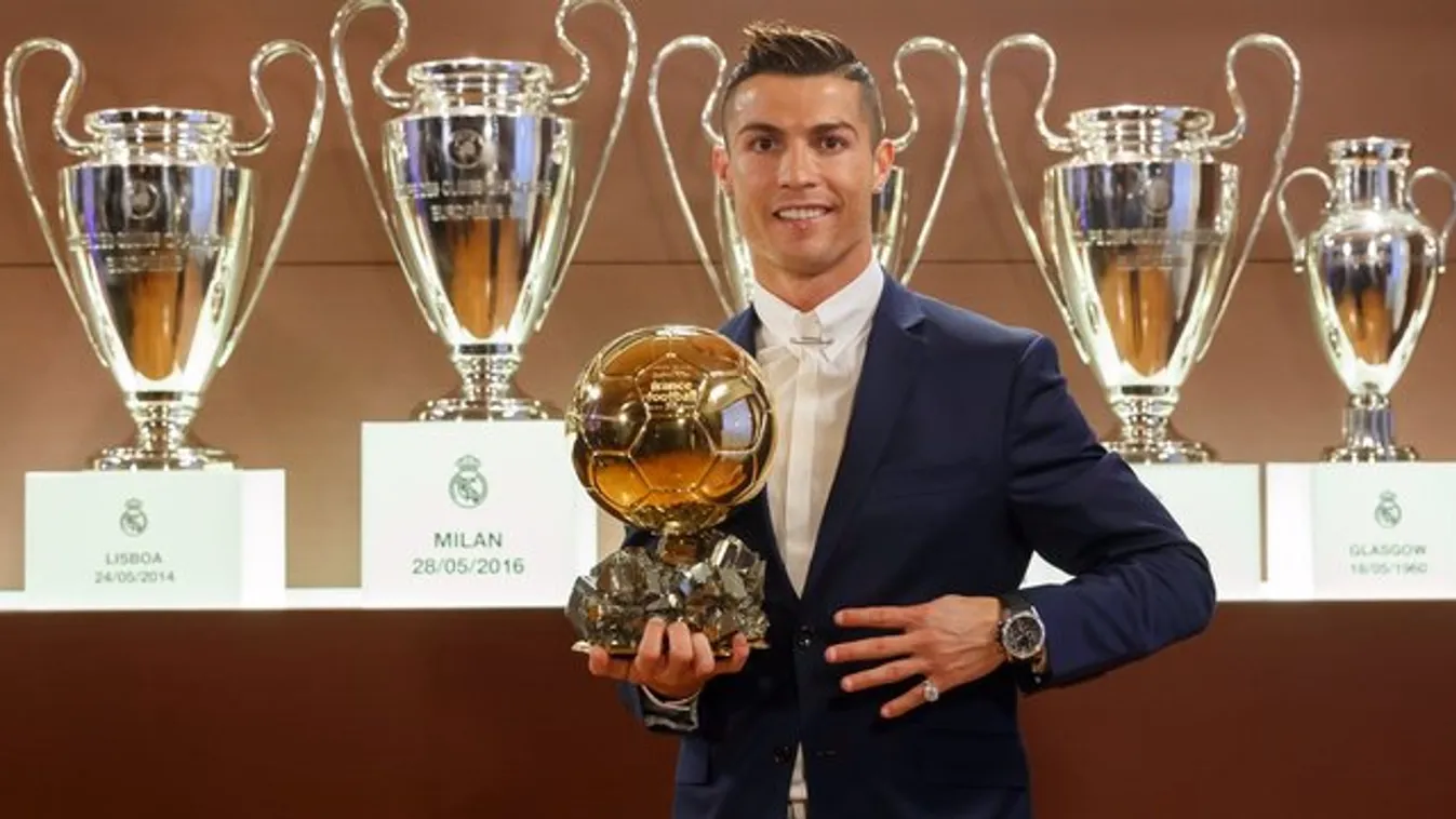 Cristiano Ronaldo beérte Messit