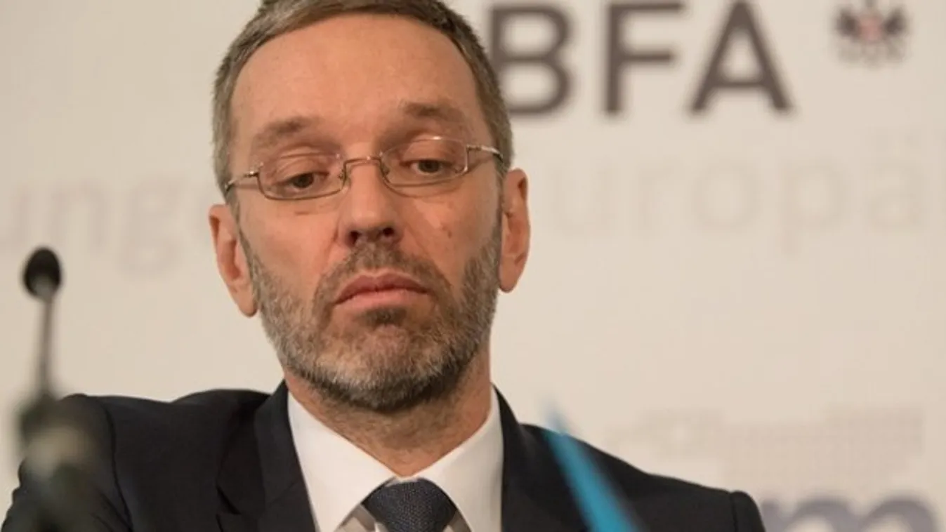 Kitálalt az osztrák belügyminiszter: ezért bukott a koalíció