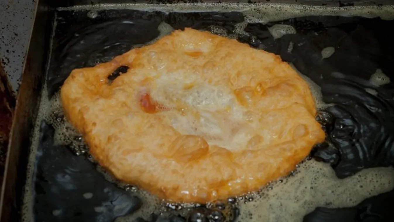 Most figyeljen! Így készül a tökéletes lángos