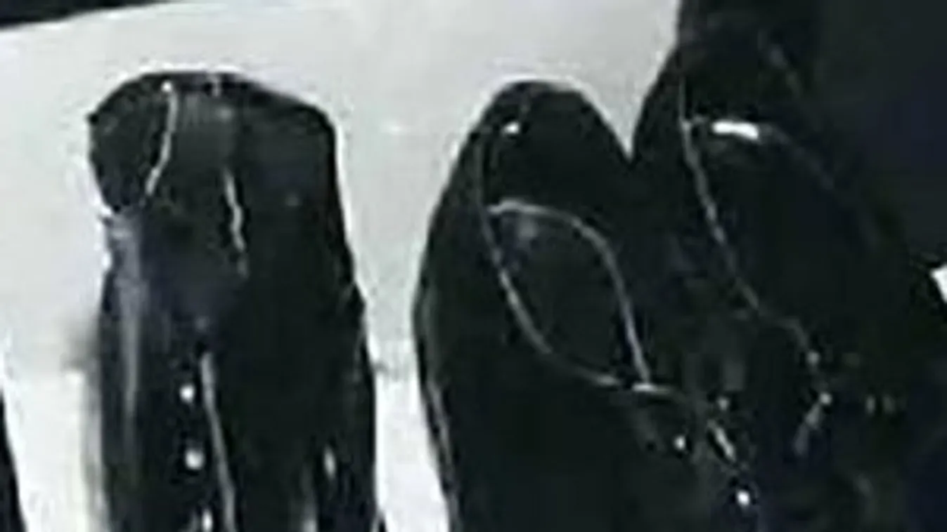 Perverz: videóra vette, ahogy felakasztja a gyerekeket