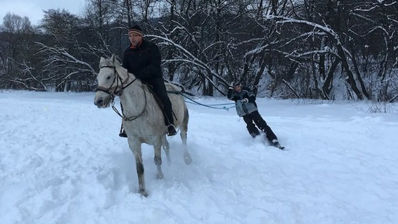 Lovas síelés az új téli őrület