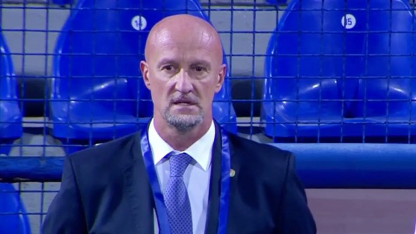 EB-selejtező - Rossi már énekli a magyar Himnuszt
