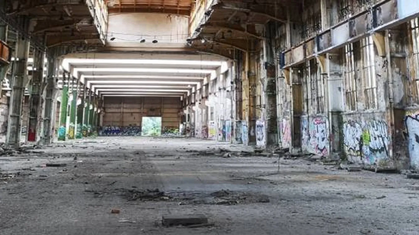 Etikus urbex: Azért, mert egy laktanya elhagyatott, nem lehet megrongálni – Videó