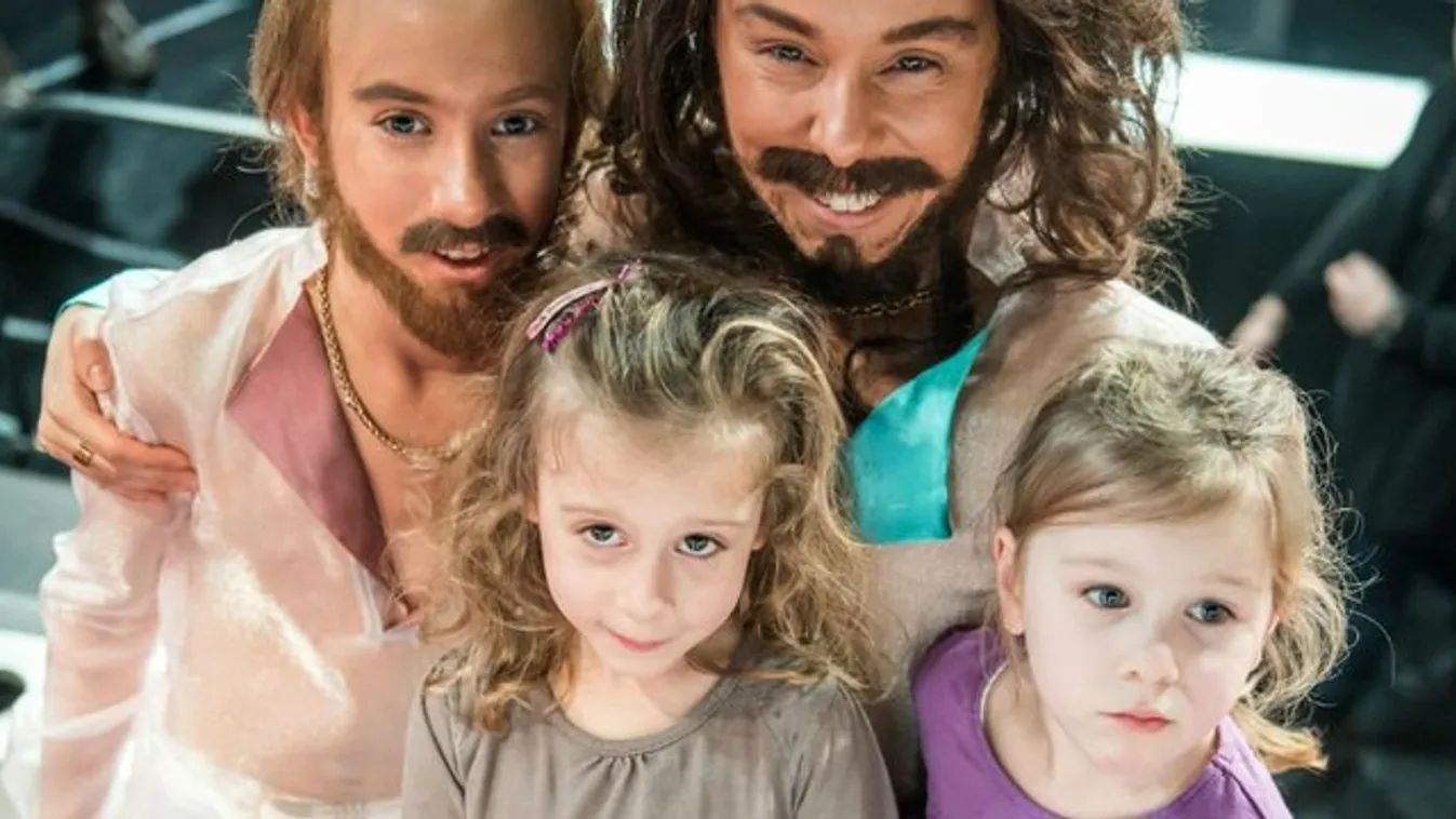 Sztárban sztár +1 kicsi: Kozma Orsi ikrei kiharcolták az élő show-t
