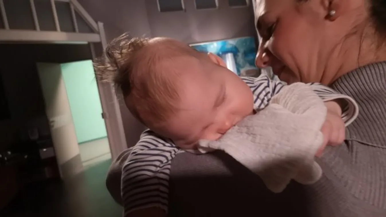 A Jóban Rosszban stábja nevezte el Anna babát