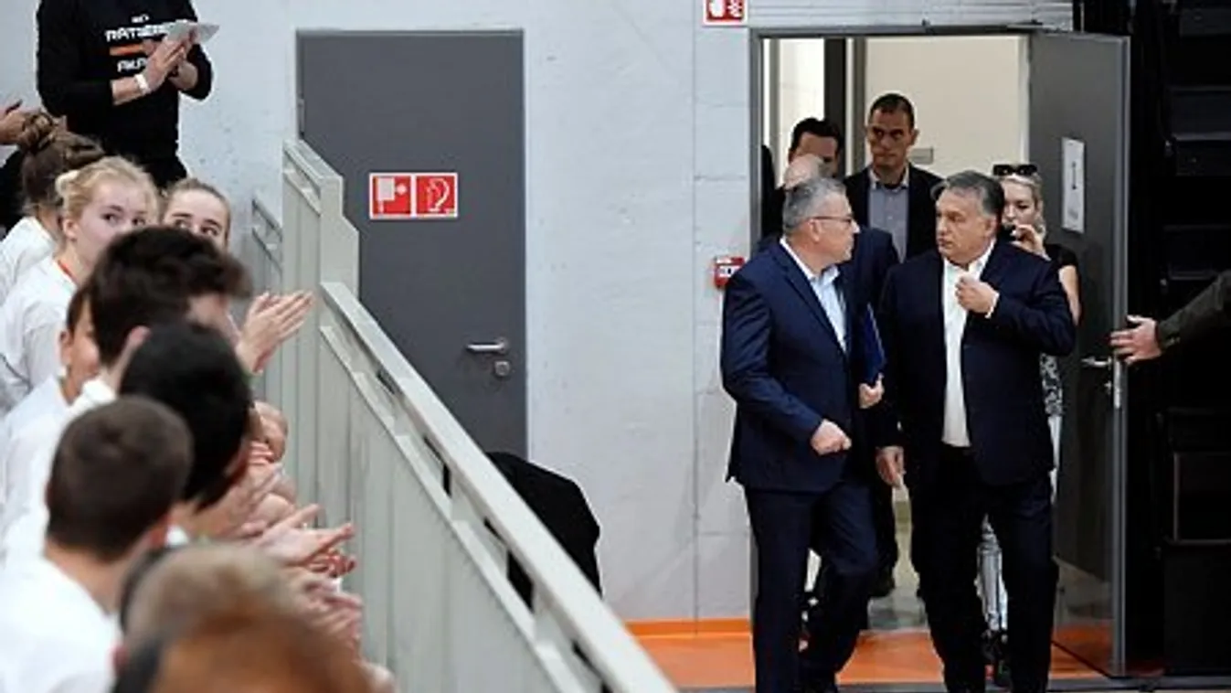 Orbán: vállalni kell a sikereinket! - videó
