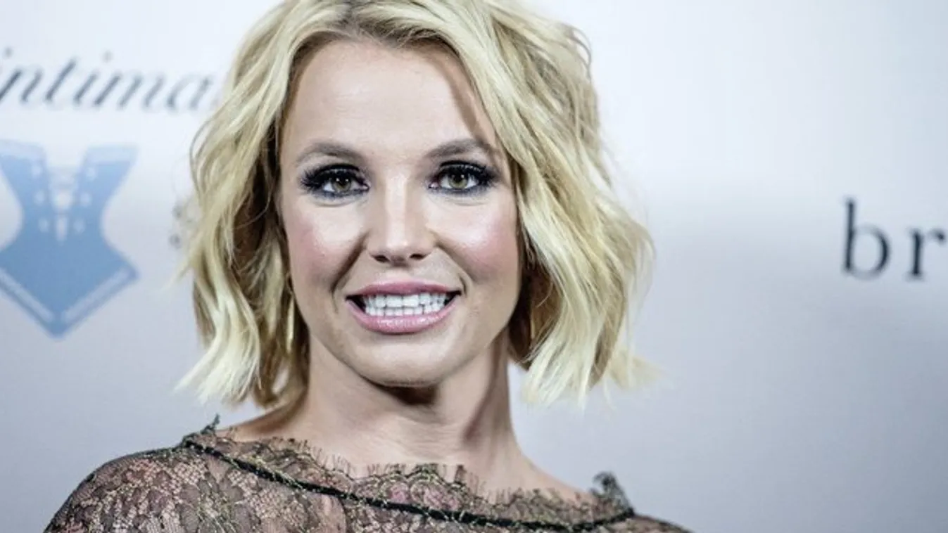 Tényleg komoly gond van: Britney éjszaka bezárta magát a fürdőszobába