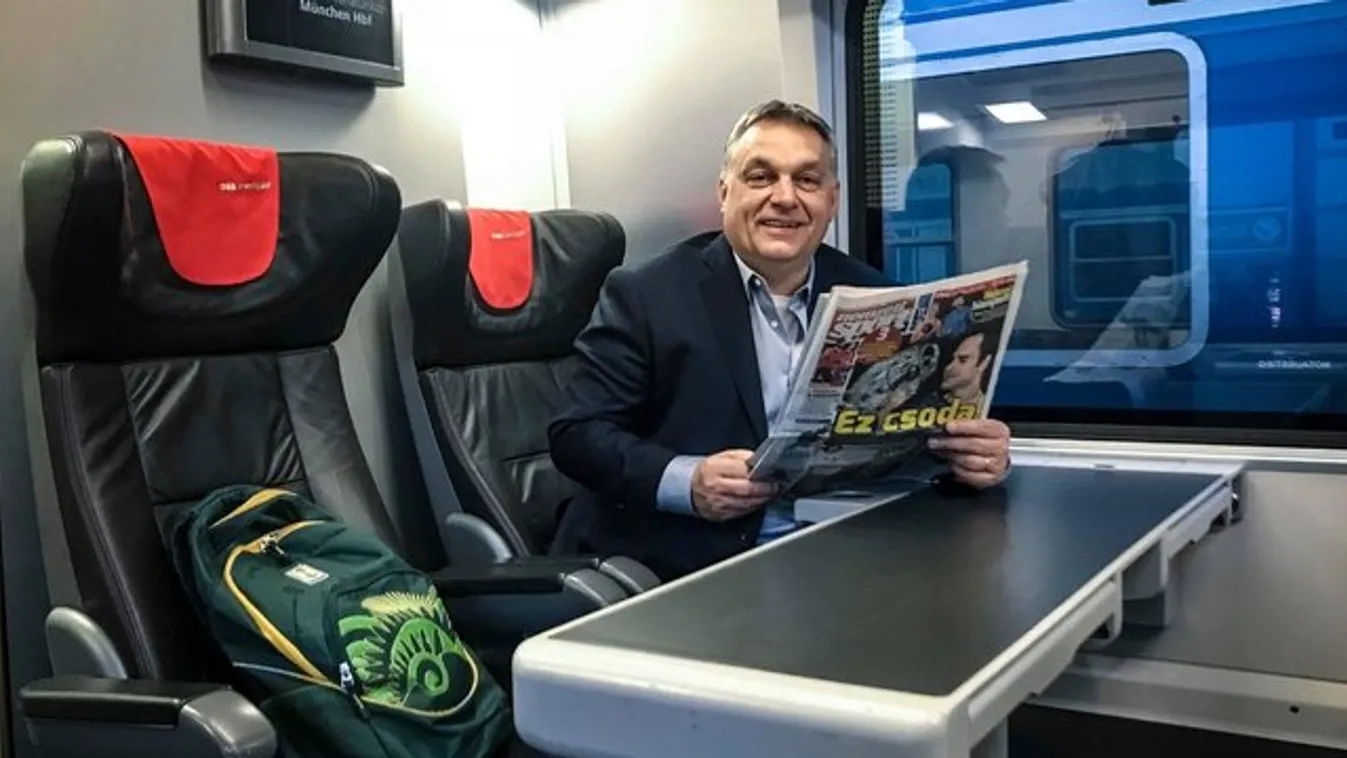 Elkérték Orbán jegyét a vonaton