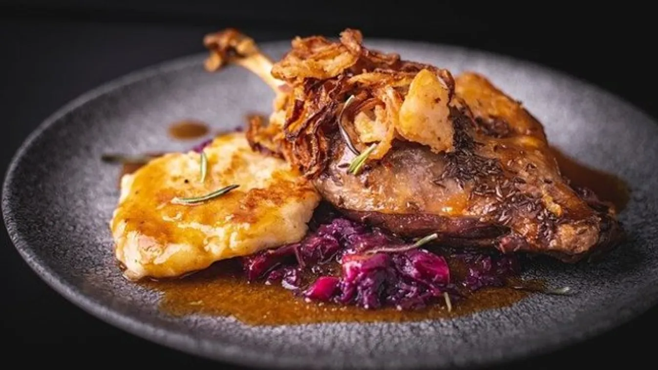 Tökéletes borongós-szombati menü: Konfitált mézes kacsacomb szőlőchutney-val