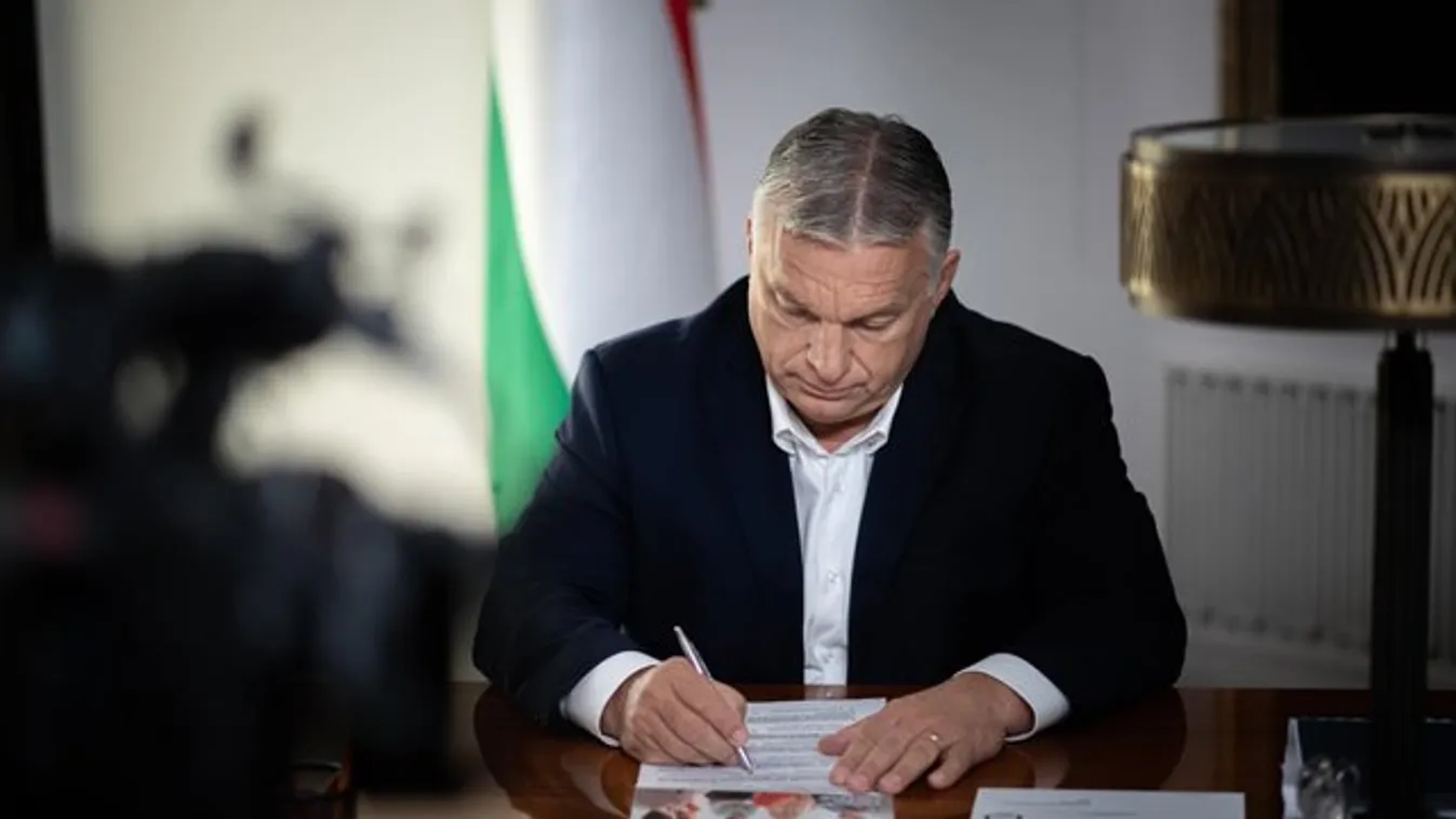 Orbán Viktor kitöltötte a nemzeti konzultációt: ezt kérte utána a magyaroktól - Videó