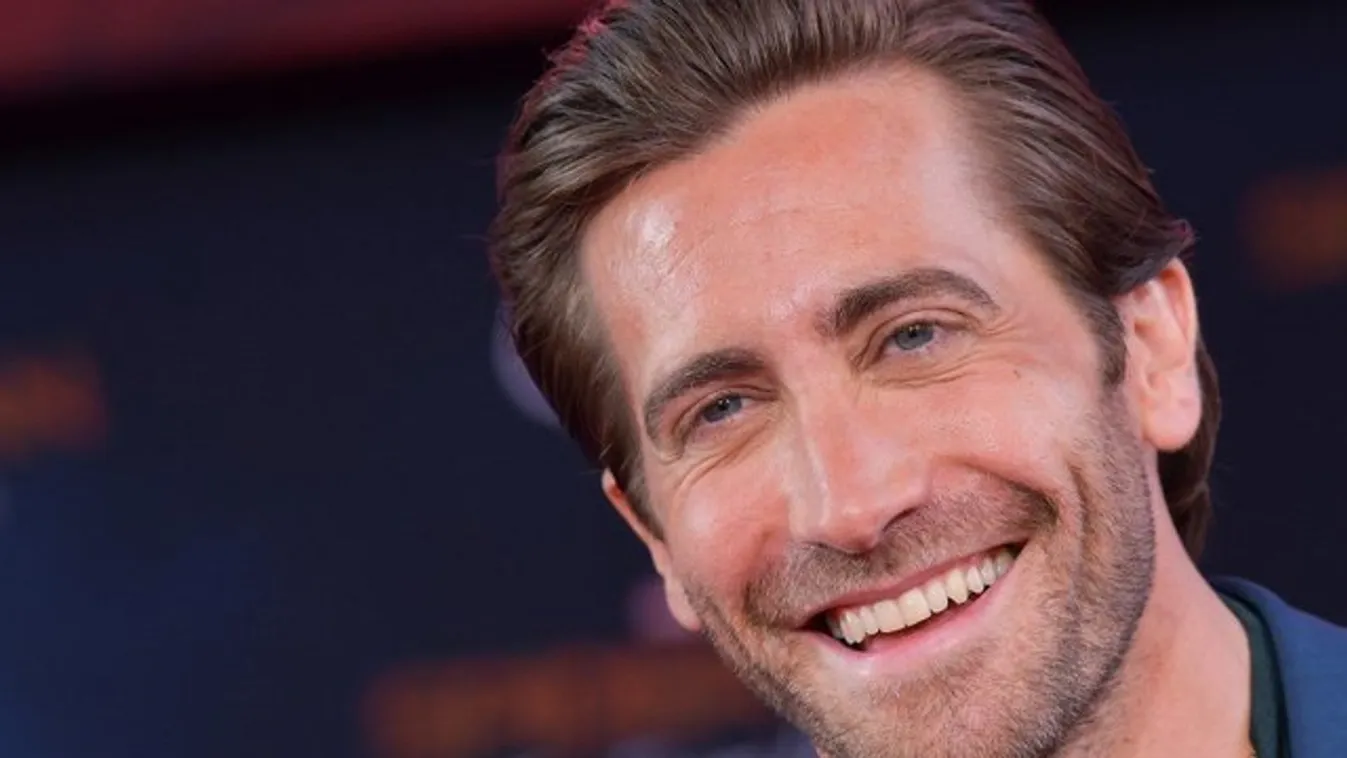 Embert még olyan csábosan nem látott gabonapelyhet enni, ahogy Jake Gyllenhaal teszi – fotó
