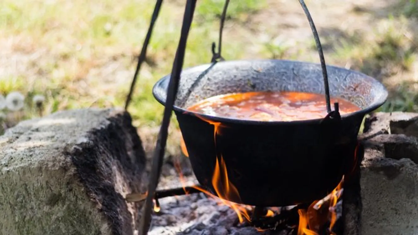 Itt a hétvége, elő a bográccsal! Kihagyhatatlan receptek