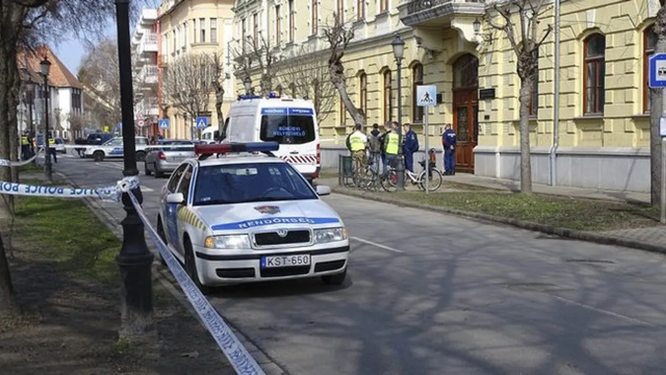 Kalasnyikovval támadt a halasi főügyészre János