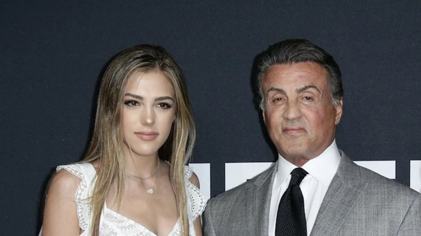 Eléggé mellényúlt a pincér, mikor beszólt Stallone-nak