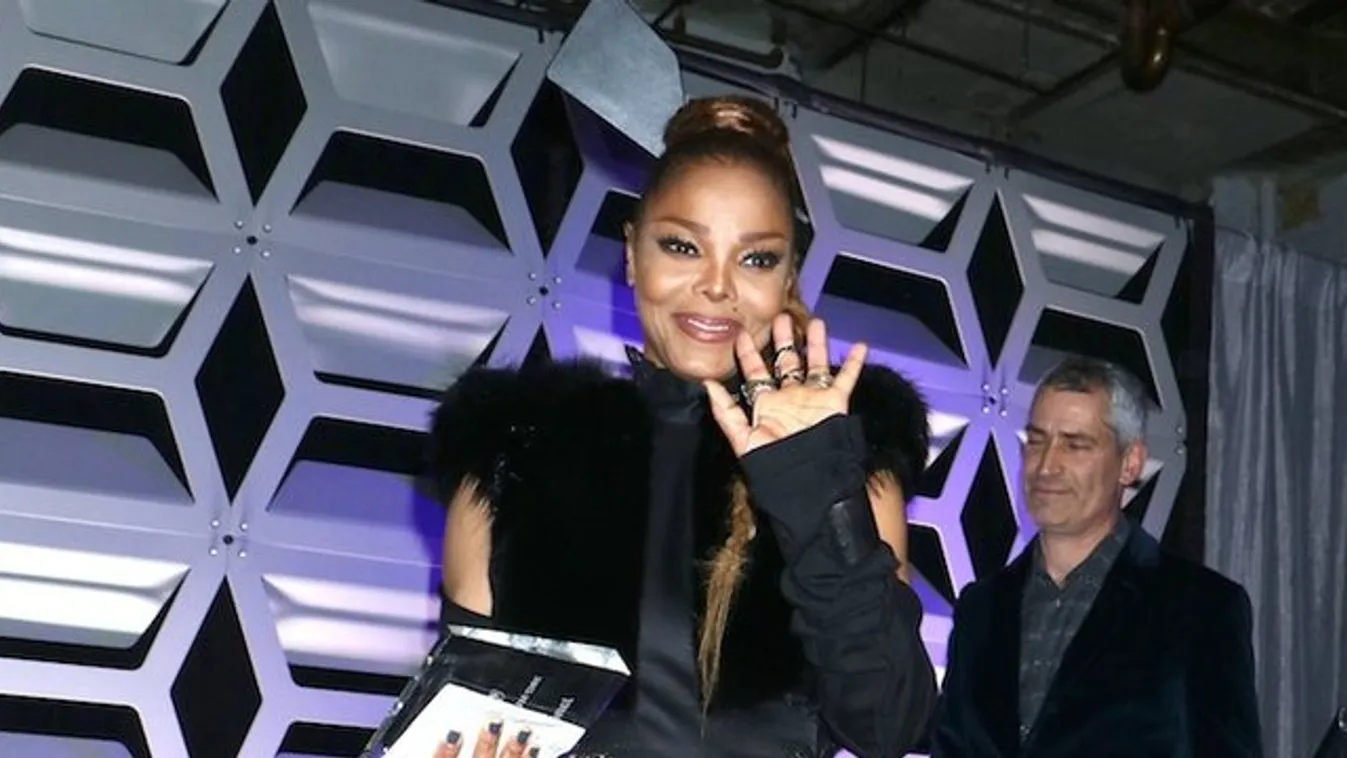 Janet Jackson kicsi széltében, hosszában
